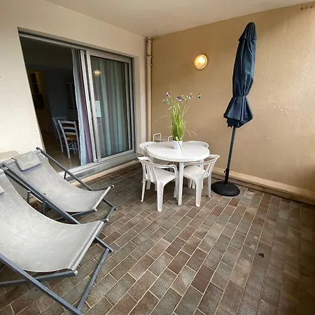 Joli Climatise Au Port De - Proche Plages Et Commerces - Linge De Maison Fourni Apartment Hyères