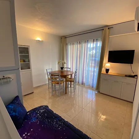 Joli Climatise Au Port De - Proche Plages Et Commerces - Linge De Maison Fourni Lejlighed *