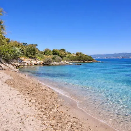 Apartmán Joli Climatise Au Port De - Proche Plages Et Commerces - Linge De Maison Fourni