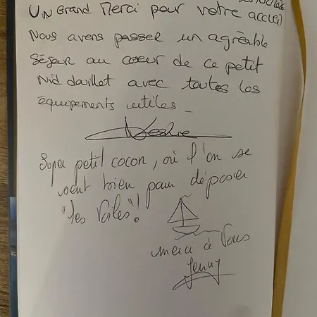 Joli Climatise Au Port De - Proche Plages Et Commerces - Linge De Maison Fourni *