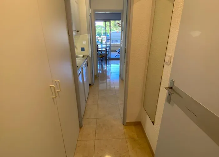 Appartement Joli Climatisé Au Port De - Proche Plages Et Commerces - Linge De Maison Fourni