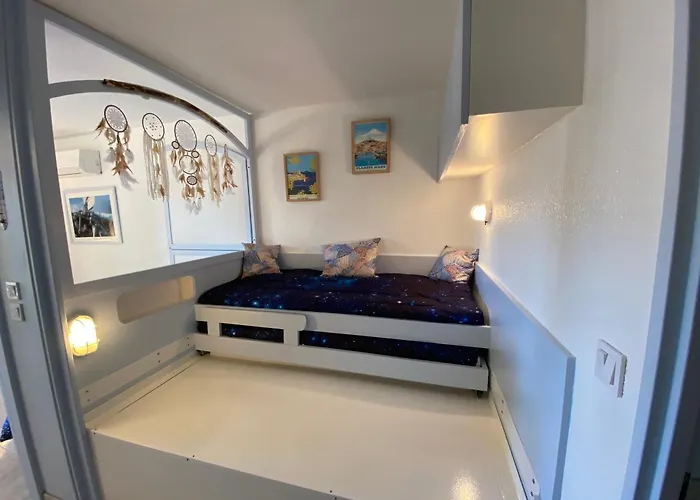 Joli Climatisé Au Port De - Proche Plages Et Commerces - Linge De Maison Fourni Hyères