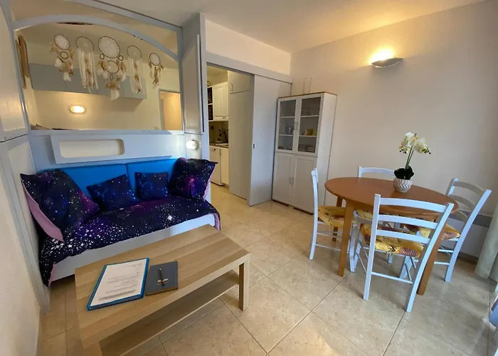 Joli Climatise Au Port De - Proche Plages Et Commerces - Linge De Maison Fourni * Hyeres