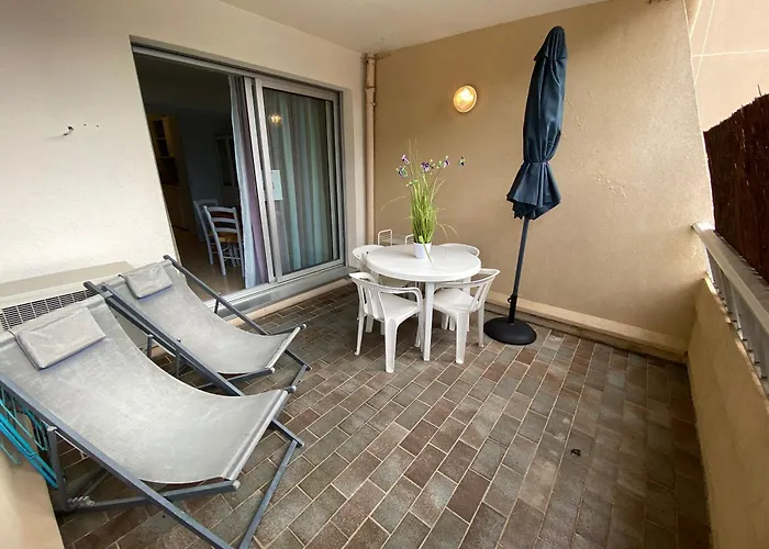 Joli Climatise Au Port De - Proche Plages Et Commerces - Linge De Maison Fourni Apartment Hyeres